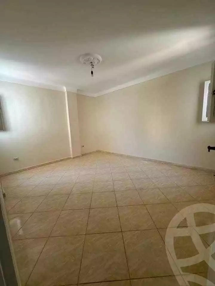 https://aqarmap.com.eg/en/listing/5584812-for-rent-alexandria-l-jmy-lbytsh-el-hay-st