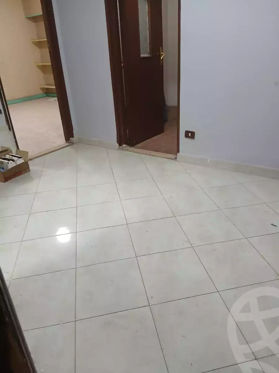 https://aqarmap.com.eg/en/listing/5586700-for-rent-cairo-downtown-abdeen-roushdy-basha-st