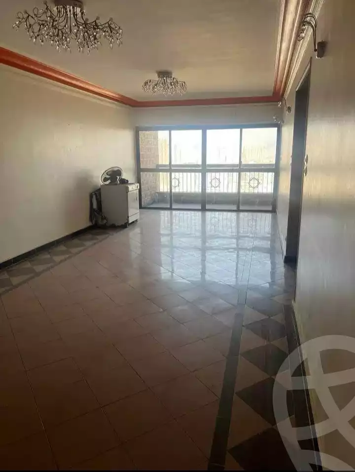 https://aqarmap.com.eg/en/listing/5586741-for-sale-cairo-shoubra-corniche-el-nile-st