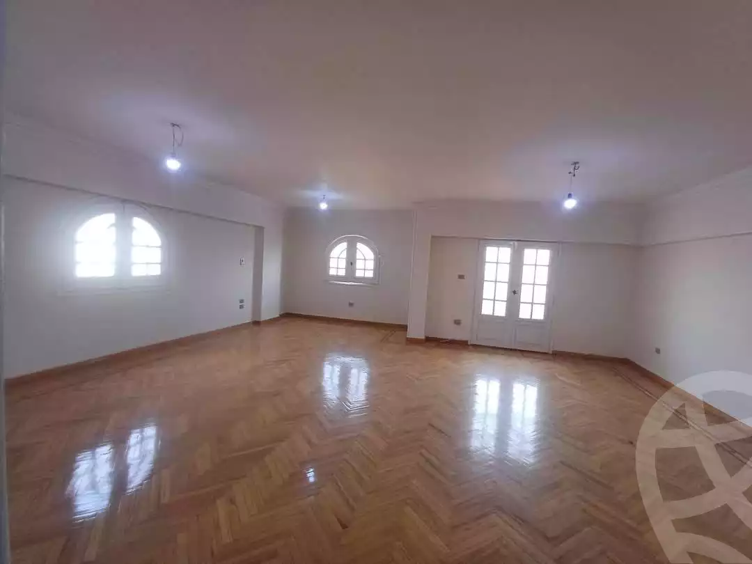 https://aqarmap.com.eg/ar/listing/5587615-for-rent-cairo-mokattam-lhdb-l-ly