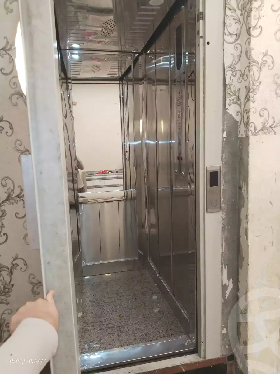 https://aqarmap.com.eg/ar/listing/5588028-for-sale-cairo-downtown-el-gamalya-el-ghoreya