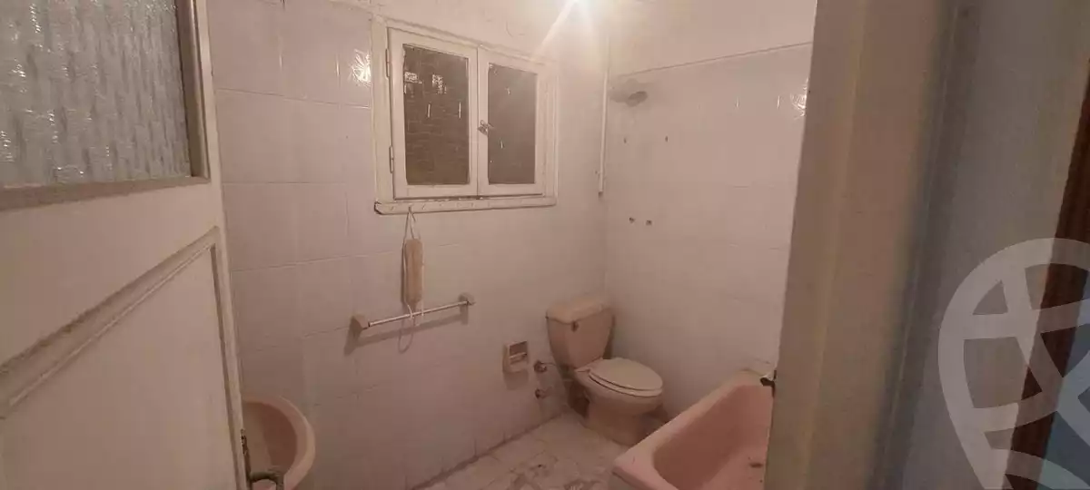 https://aqarmap.com.eg/en/listing/5589003-for-sale-alexandria-l-jmy-lbytsh-el-hay-st