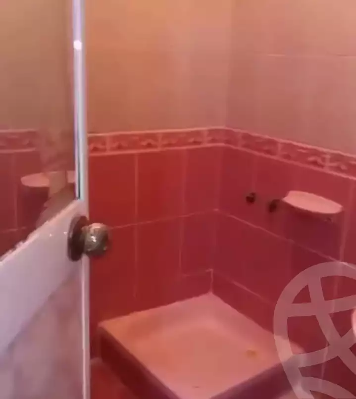 https://aqarmap.com.eg/ar/listing/5591071-for-sale-alexandria-el-hanouvel-rich-home-st