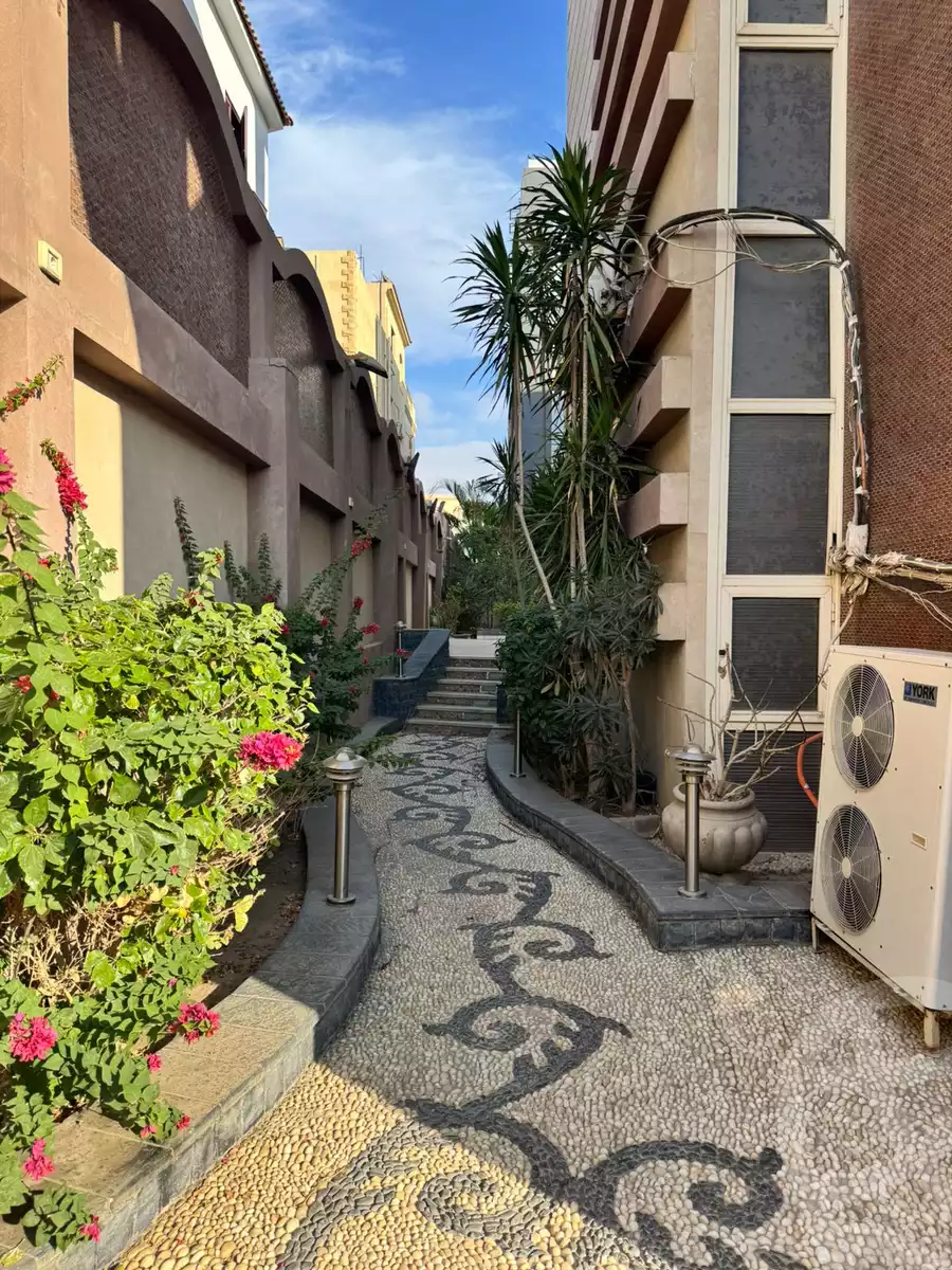 https://aqarmap.com.eg/en/listing/5591364-for-sale-cairo-new-cairo-el-ahyaa-second-neighborhood-street-26