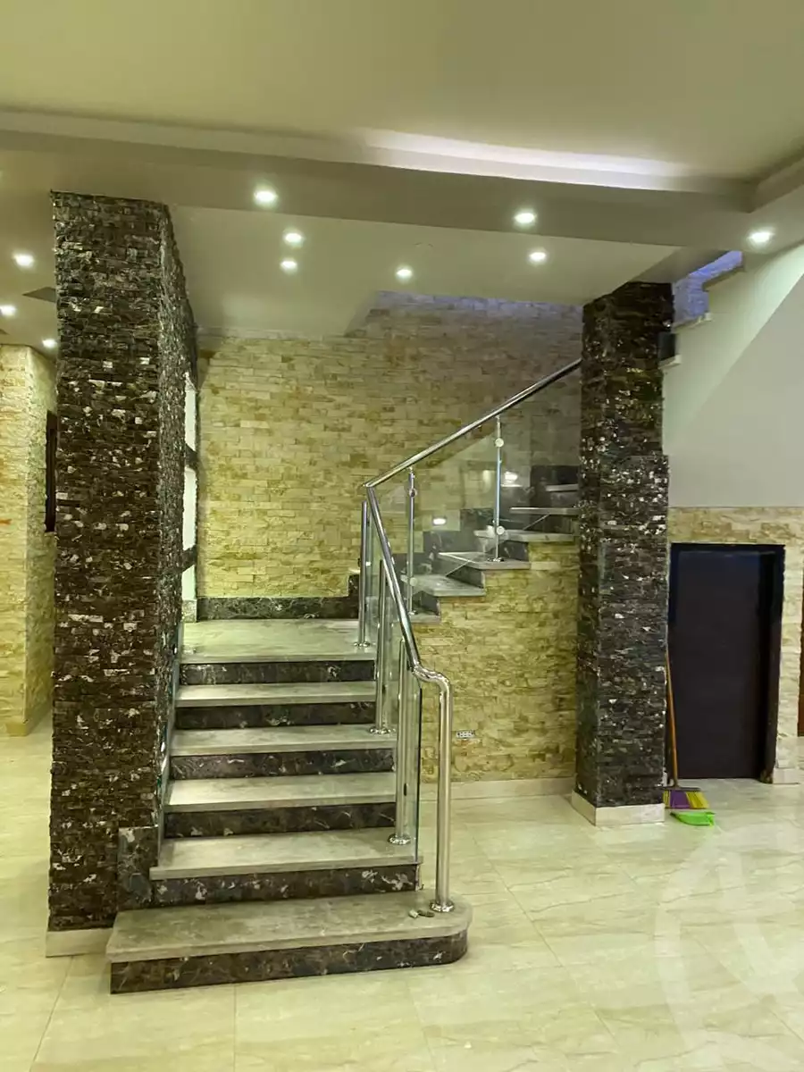 https://aqarmap.com.eg/en/listing/5593008-for-rent-cairo-new-cairo-el-ahyaa-fourth-neighborhood-street-4