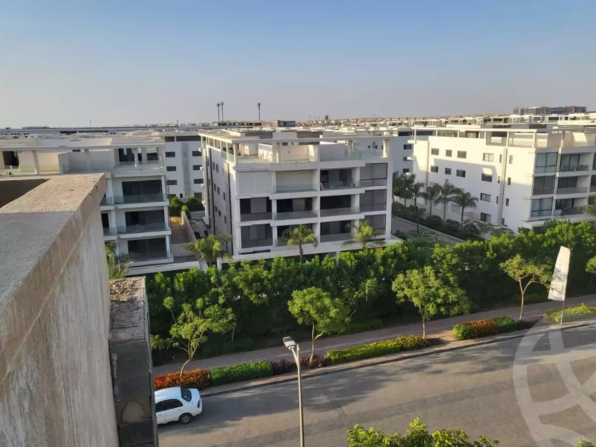 https://aqarmap.com.eg/en/listing/5593341-for-sale-cairo-new-cairo-compounds-galleria-moon-valley