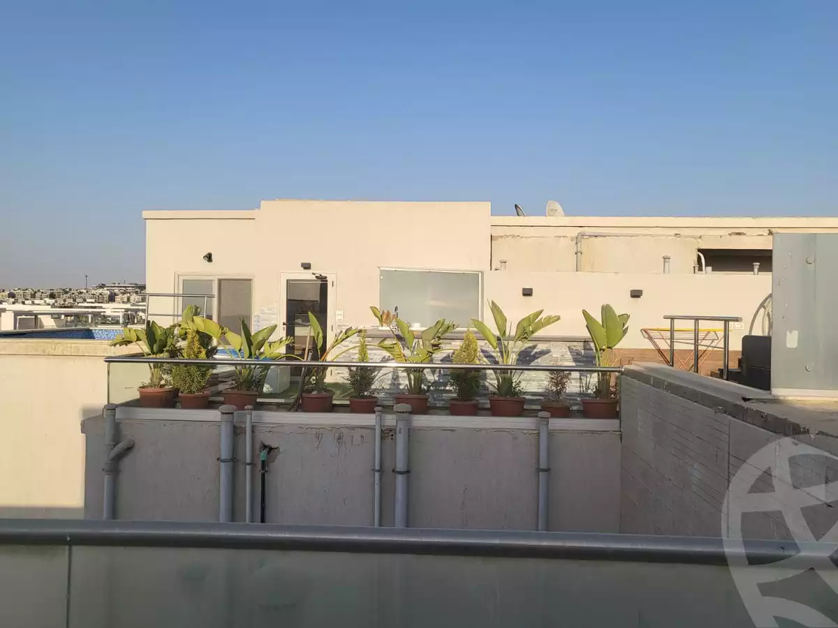 https://aqarmap.com.eg/en/listing/5593341-for-sale-cairo-new-cairo-compounds-galleria-moon-valley