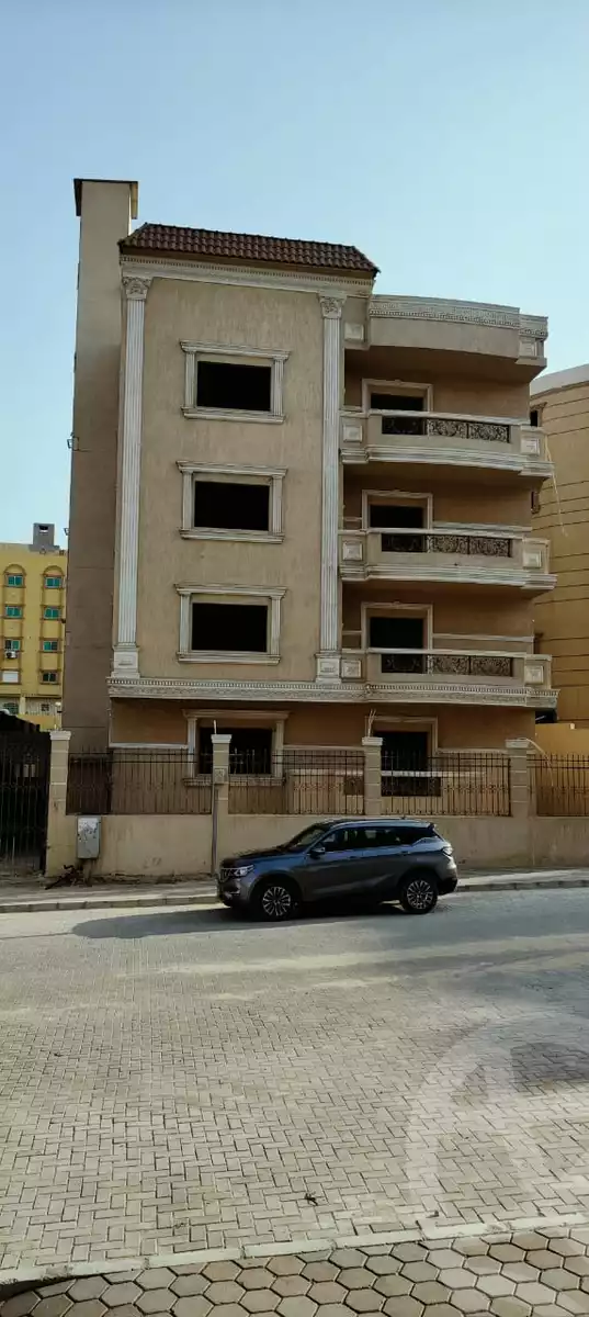 https://aqarmap.com.eg/en/listing/5593971-for-sale-cairo-el-sheikh-zayed-city-compounds-tiamo-city