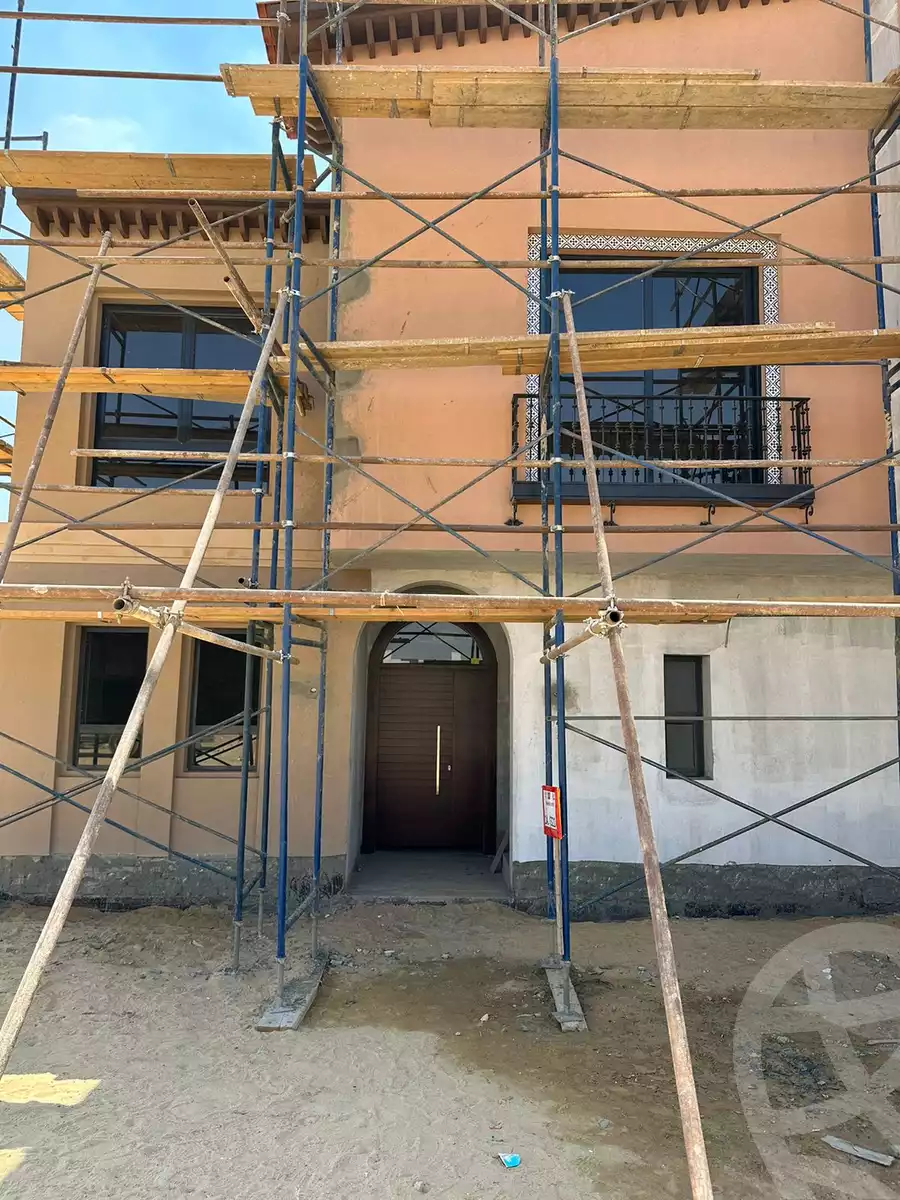 https://aqarmap.com.eg/en/listing/5594173-for-sale-cairo-el-sheikh-zayed-city-compounds-kmbwnd-fyldj-wyst-dr-llttwyr