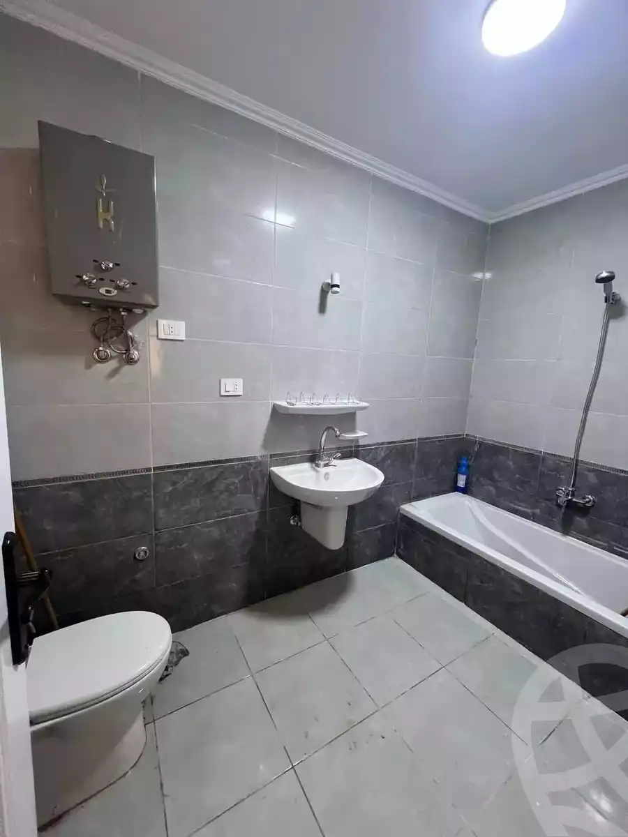https://aqarmap.com.eg/en/listing/5595693-for-rent-cairo-mokattam-el-hadabah-el-wosta-el-mantaqa-el-khamsa