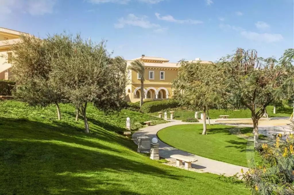 https://aqarmap.com.eg/en/listing/5596522-for-sale-cairo-new-cairo-compounds-hyde-park-parkway-hyde-park-compound