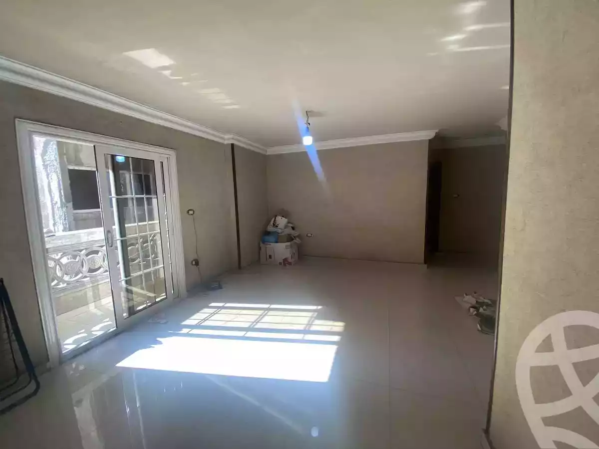 https://aqarmap.com.eg/en/listing/5597016-for-sale-alexandria-sporting-el-geish-road
