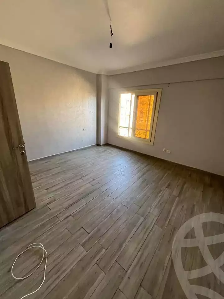 https://aqarmap.com.eg/en/listing/5598901-for-rent-cairo-mokattam-lhdb-l-ly-manteqt-ganob-s