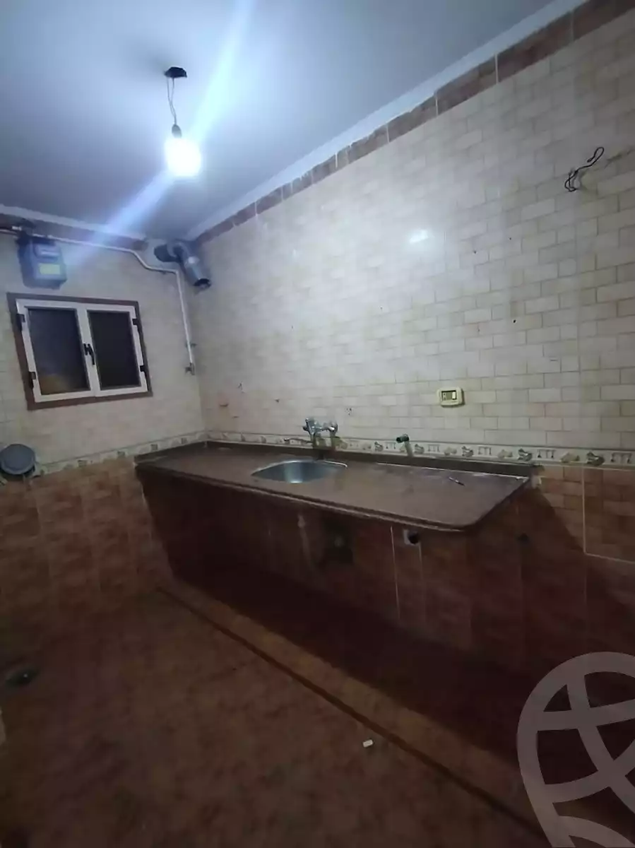 https://aqarmap.com.eg/ar/listing/5599055-for-rent-alexandria-l-jmy-lbytsh-el-hay-st