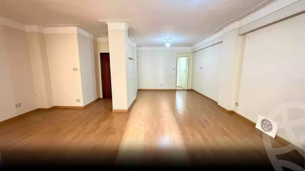 https://aqarmap.com.eg/ar/listing/5599058-for-rent-alexandria-ganaklis