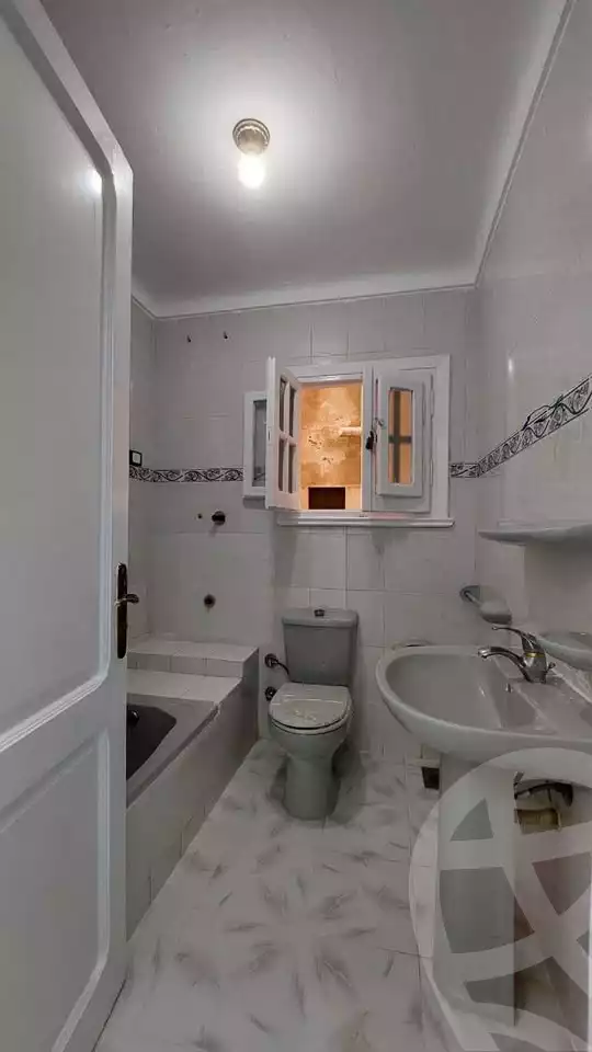 https://aqarmap.com.eg/ar/listing/5908656-for-sale-alexandria-l-jmy-el-kilo-21