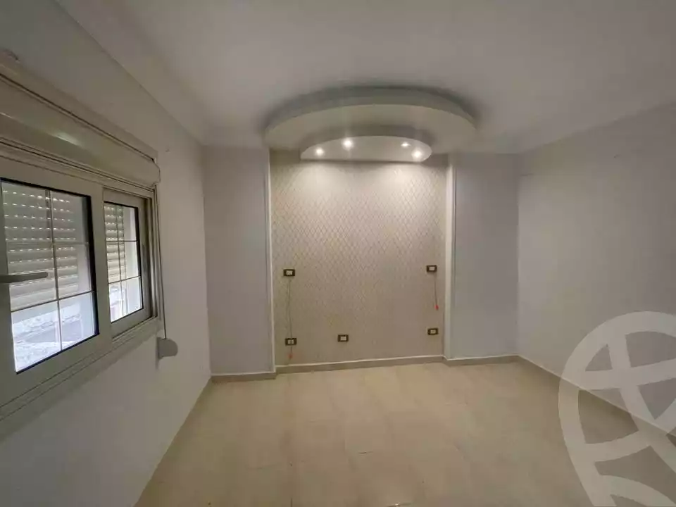 https://aqarmap.com.eg/en/listing/5909085-for-sale-alexandria-zezenia-ibrahim-el-attar-st