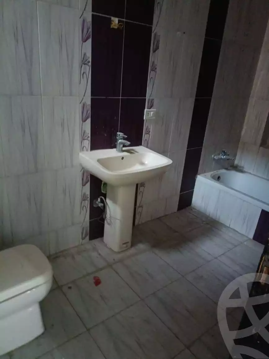 https://aqarmap.com.eg/en/listing/5910278-for-sale-cairo-mokattam-el-hadabah-el-wosta-el-mantaqa-el-khamsa