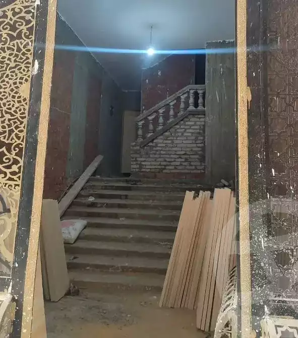 https://aqarmap.com.eg/ar/listing/5608393-for-sale-cairo-helwan-lmjwr-lrb-lmshrw-lmryky
