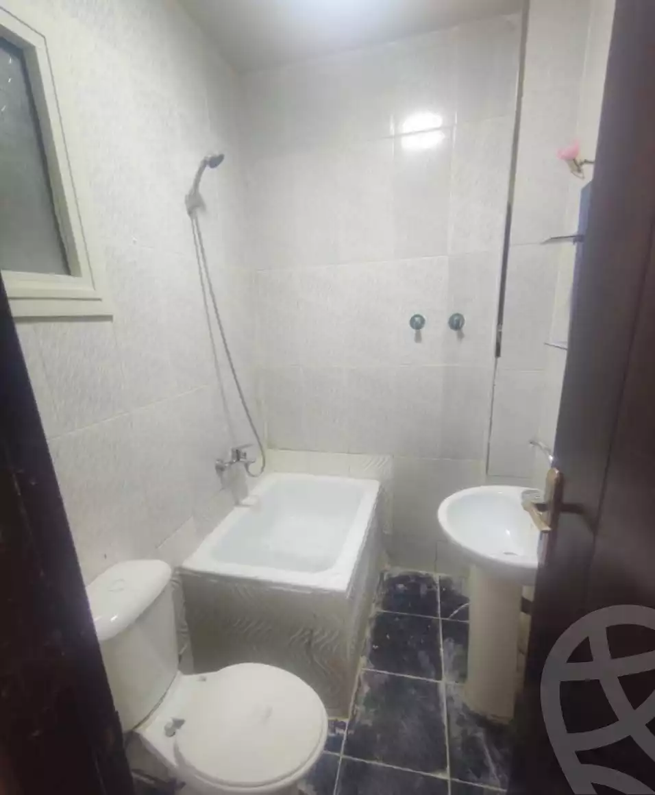 https://aqarmap.com.eg/en/listing/5911522-for-sale-alexandria-l-jmy-lbytsh-el-hanafeya-st
