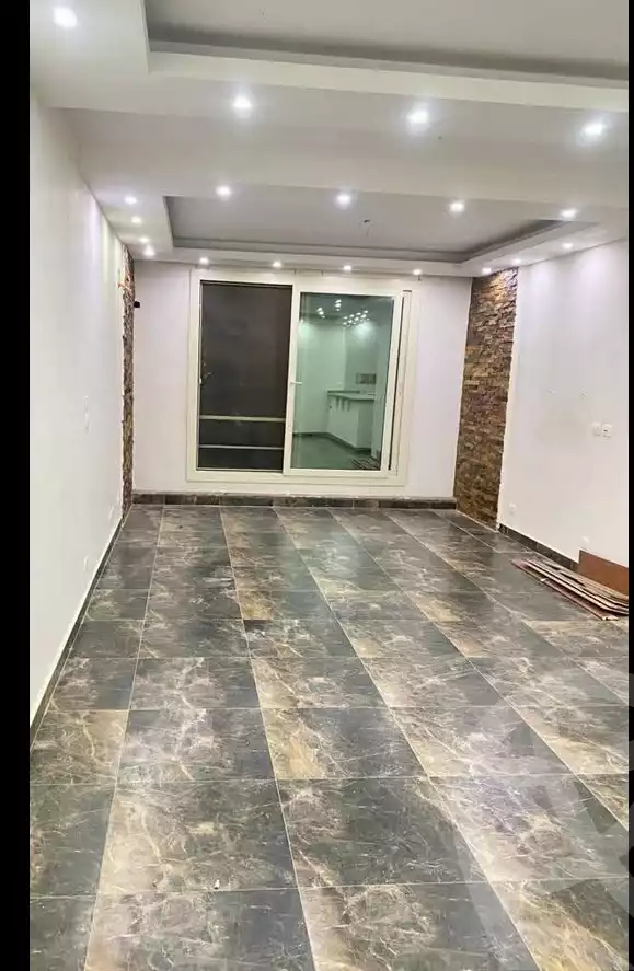 https://aqarmap.com.eg/en/listing/5612200-for-rent-cairo-mokattam-el-hadabah-el-wosta-compounds-florenta