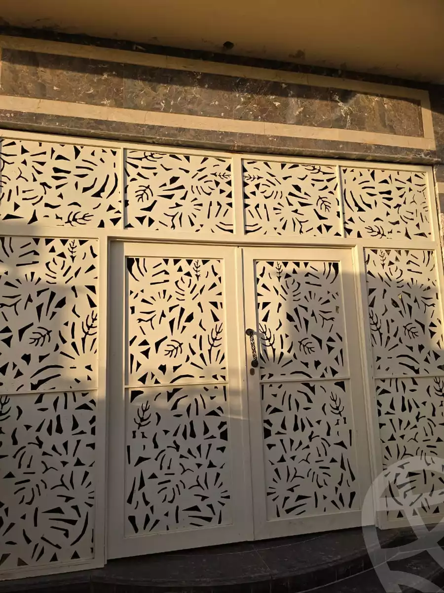 https://aqarmap.com.eg/en/listing/5616069-for-sale-cairo-new-cairo-gharb-arabila-doctor-hani-maher-st