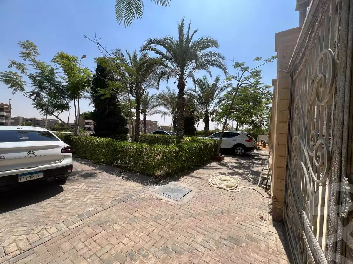https://aqarmap.com.eg/en/listing/5616069-for-sale-cairo-new-cairo-gharb-arabila-doctor-hani-maher-st