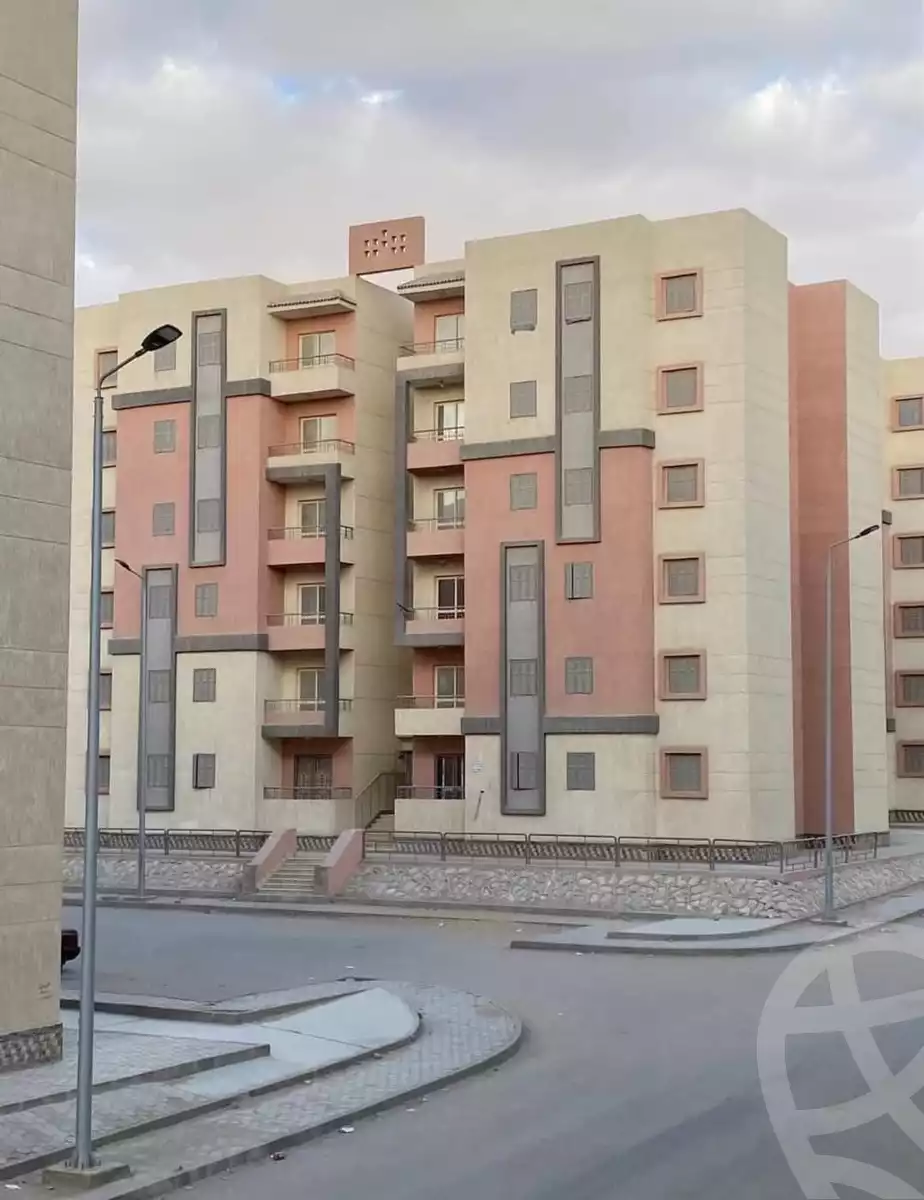 https://aqarmap.com.eg/en/listing/5616802-for-sale-cairo-15th-of-may-manteqat-el-90-fadan
