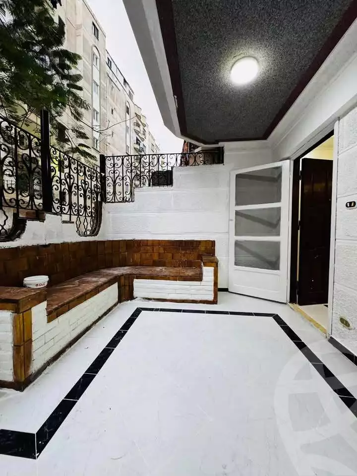 https://aqarmap.com.eg/en/listing/5621343-for-sale-alexandria-l-jmy-shataa-el-nakheel