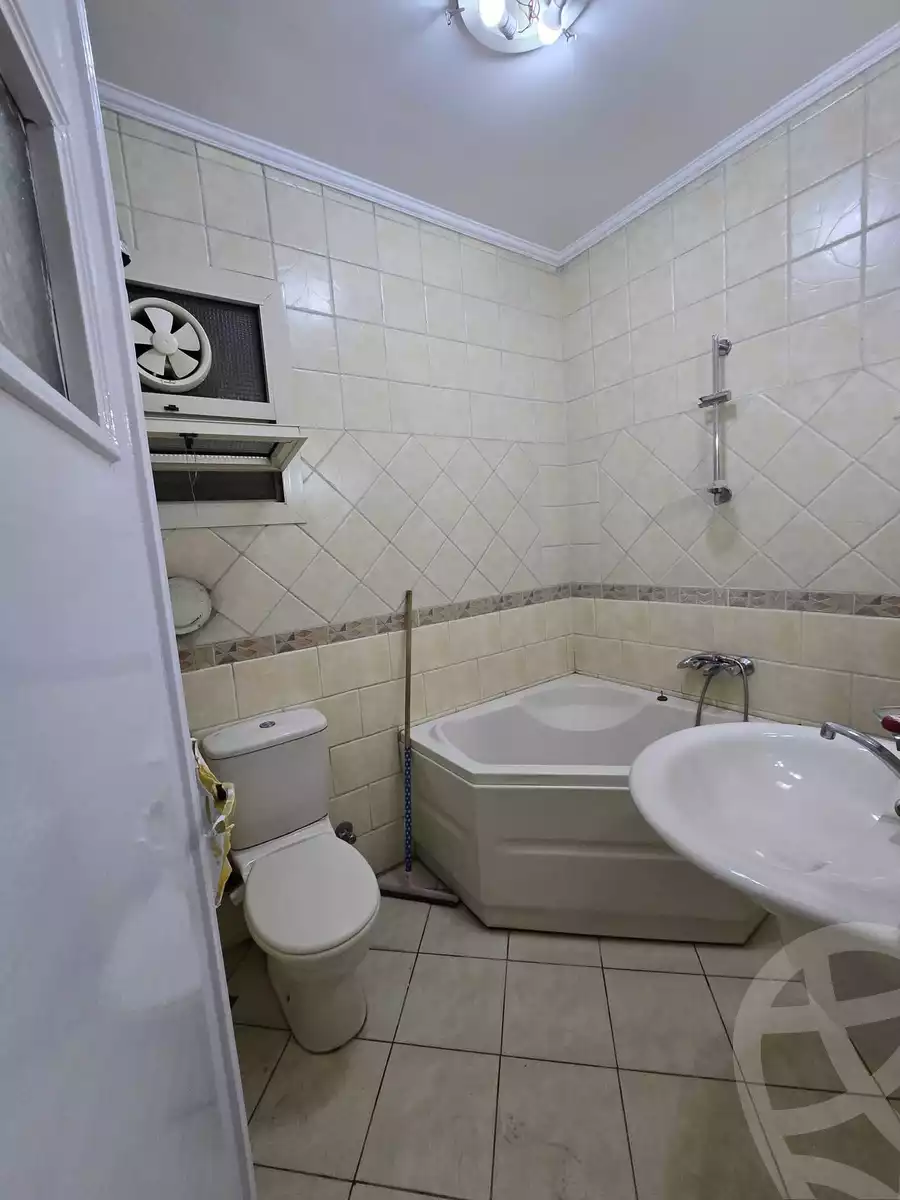 https://aqarmap.com.eg/en/listing/5622312-for-sale-cairo-ain-shams-ain-shams-el-sharkia