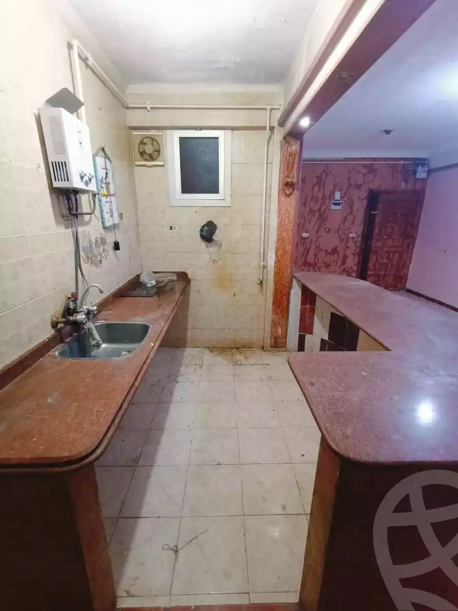 https://aqarmap.com.eg/en/listing/5623334-for-sale-alexandria-el-hanouvel-trablose-st