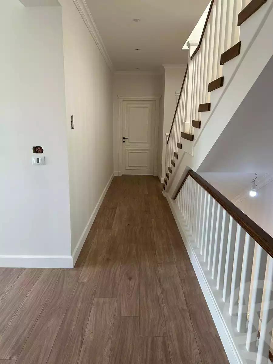 https://aqarmap.com.eg/ar/listing/5624212-for-sale-cairo-new-cairo-compounds-hyde-park