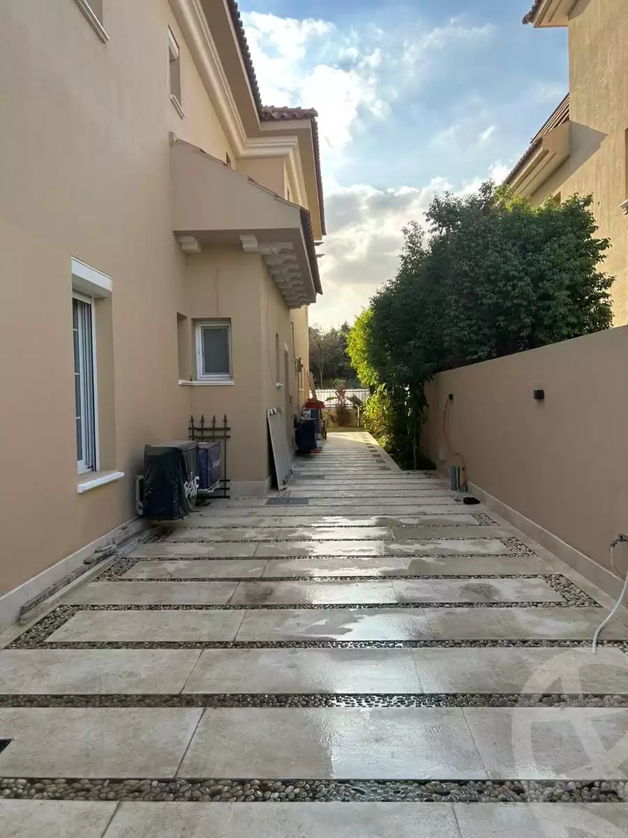 https://aqarmap.com.eg/ar/listing/5624212-for-sale-cairo-new-cairo-compounds-hyde-park