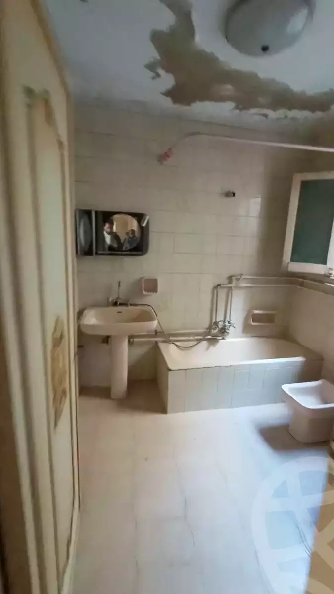 https://aqarmap.com.eg/en/listing/5627584-for-sale-alexandria-l-jmy-lbytsh-sabrin-st