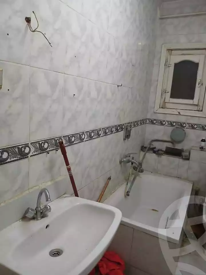 https://aqarmap.com.eg/en/listing/5628122-for-sale-cairo-15th-of-may-mjwr-28