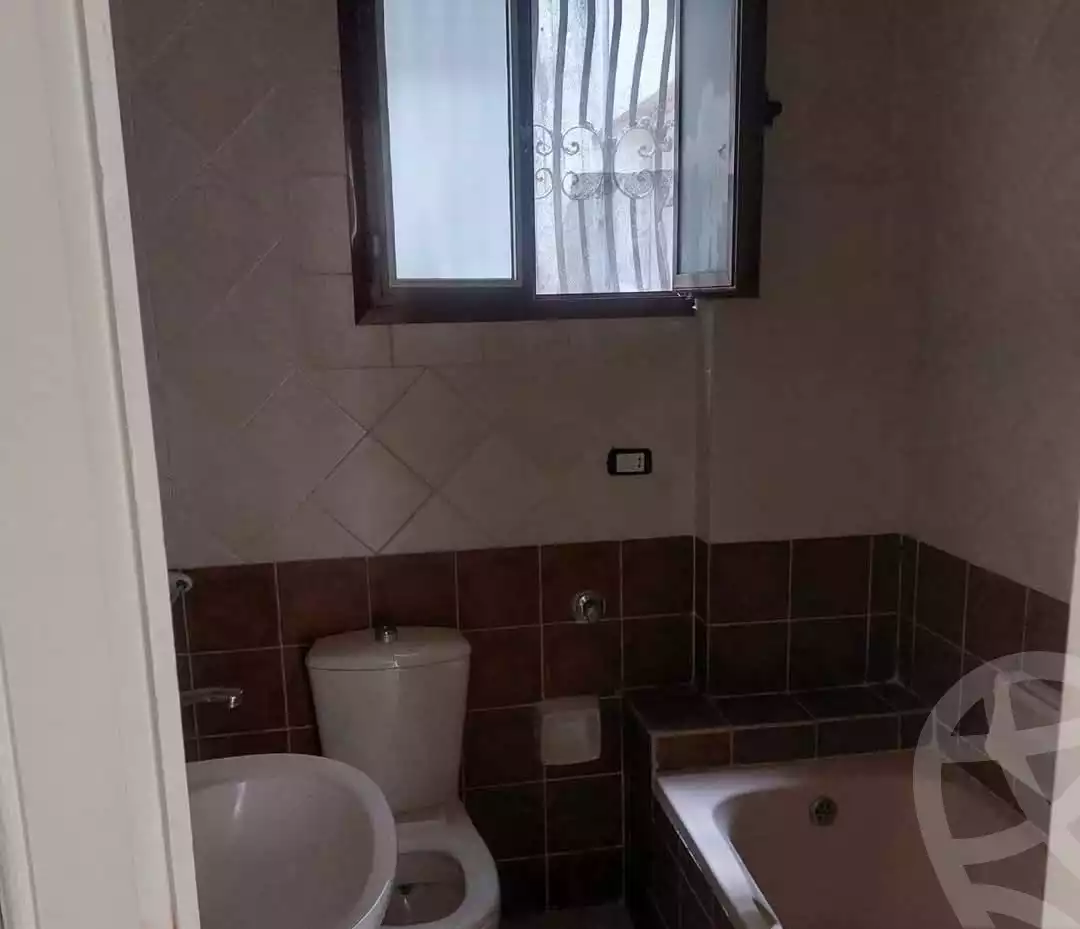 https://aqarmap.com.eg/en/listing/5630081-for-sale-alexandria-l-jmy-lbytsh-el-hanafeya-st