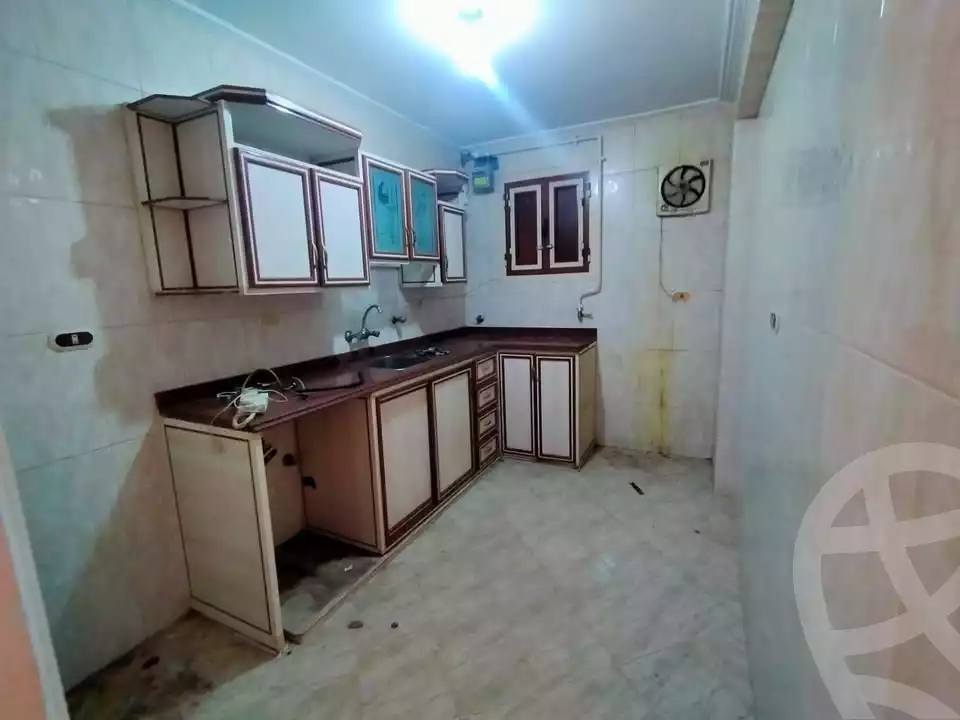 https://aqarmap.com.eg/ar/listing/5630093-for-rent-alexandria-el-hanouvel-al-haded-we-al-soulb-st