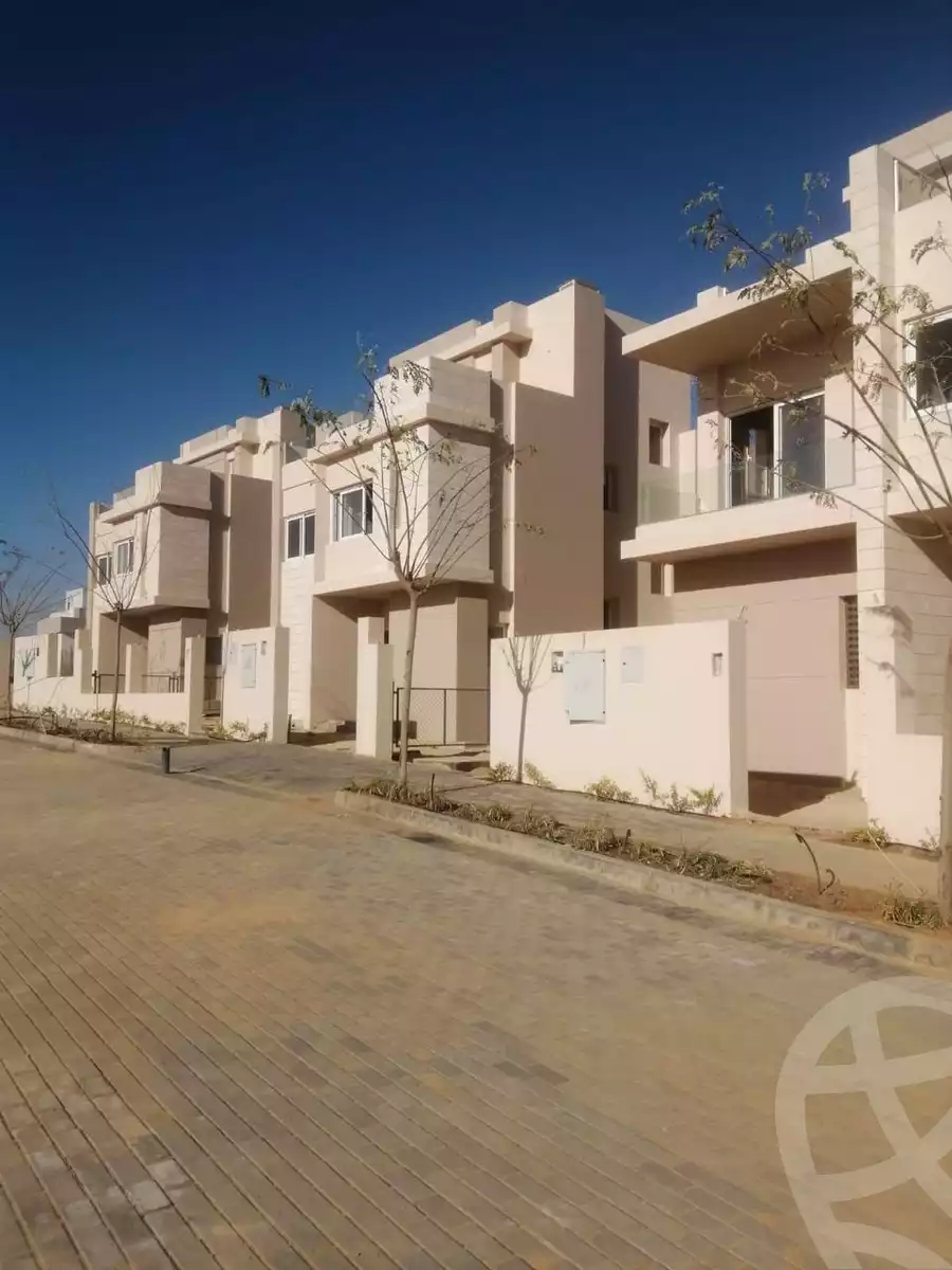 https://aqarmap.com.eg/en/listing/5633738-for-sale-cairo-new-cairo-compounds-hyde-park-greens-hyde-park-compound