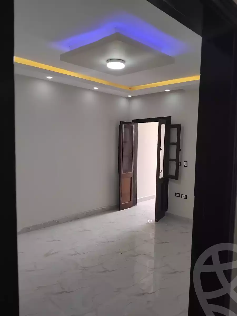https://aqarmap.com.eg/en/listing/5633943-for-sale-cairo-helwan-hadayek-helwan-nile-corniche-st