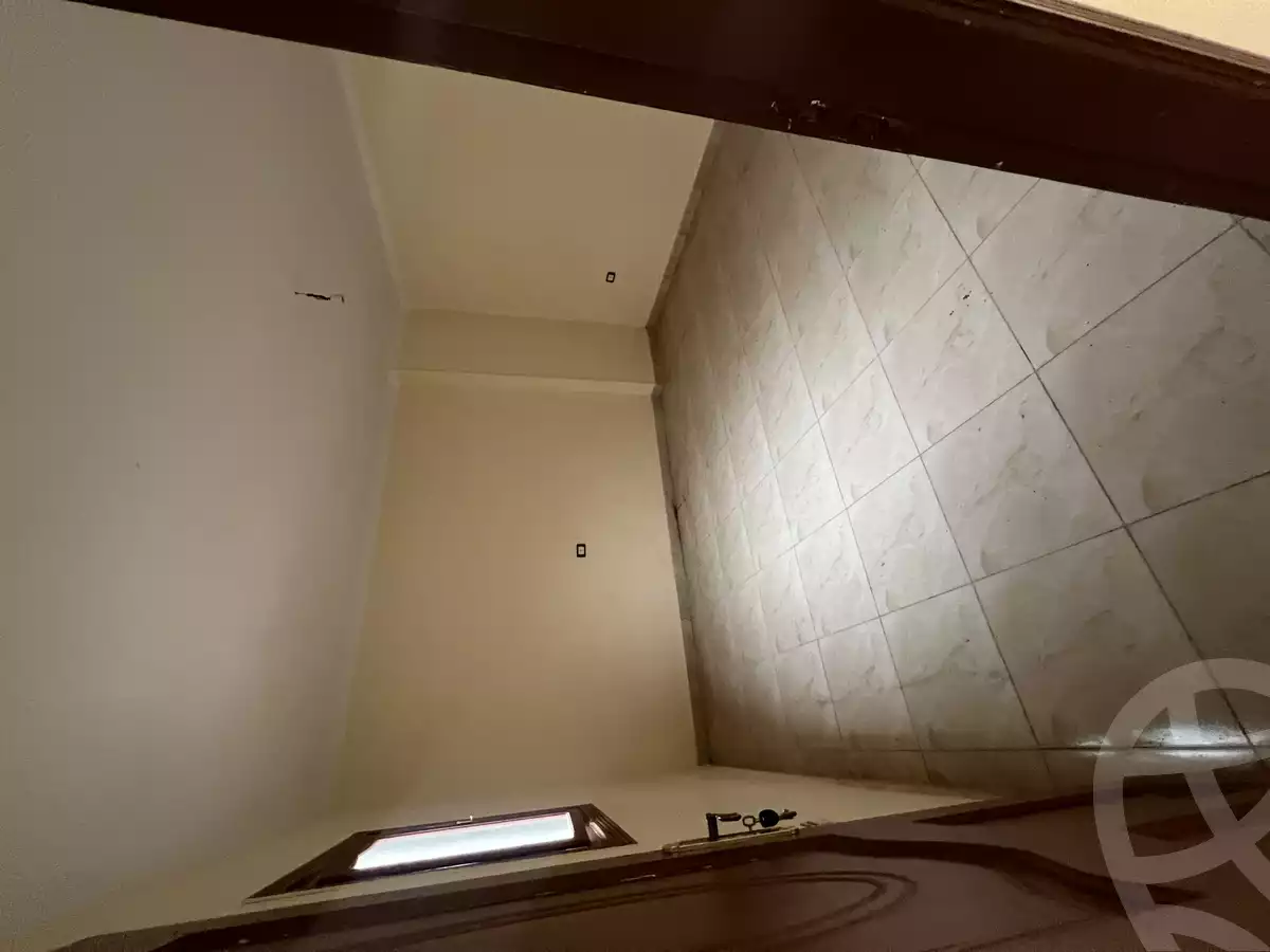 https://aqarmap.com.eg/en/listing/5634677-for-sale-cairo-helwan-hadayek-helwan-nile-corniche-st