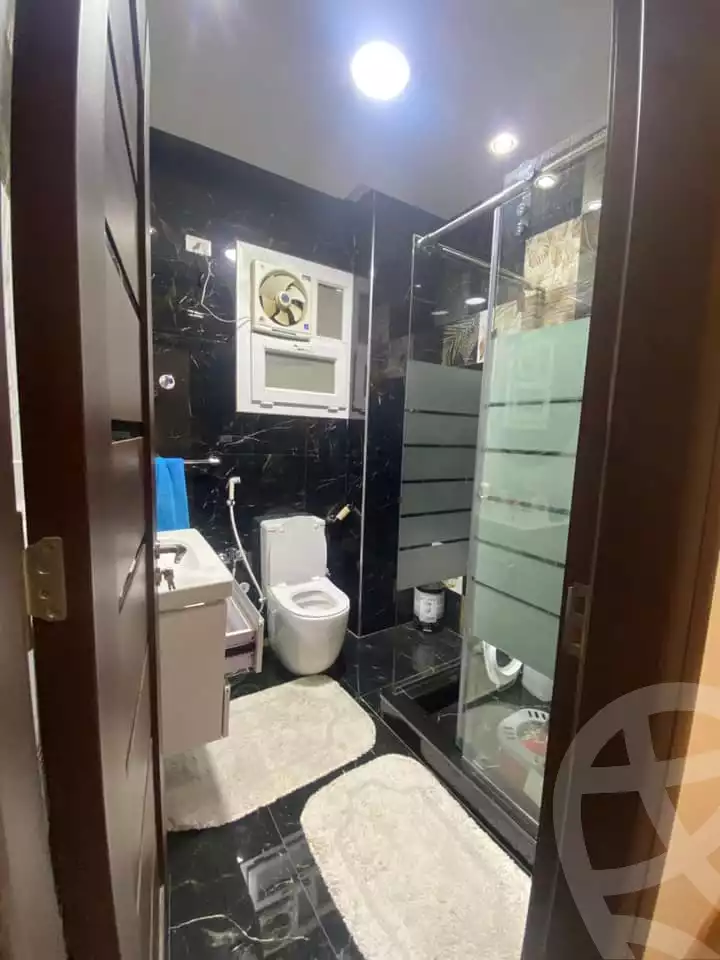 https://aqarmap.com.eg/en/listing/5635697-for-sale-cairo-mokattam-lhdb-l-ly-el-madina-el-monawara-st