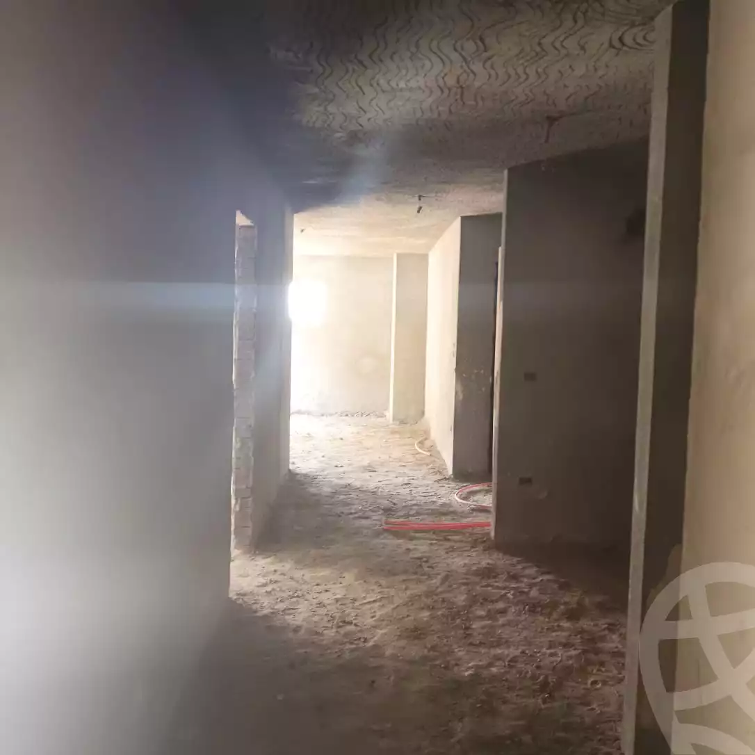 https://aqarmap.com.eg/en/listing/5418367-for-sale-cairo-new-cairo-compounds-el-ashrafia