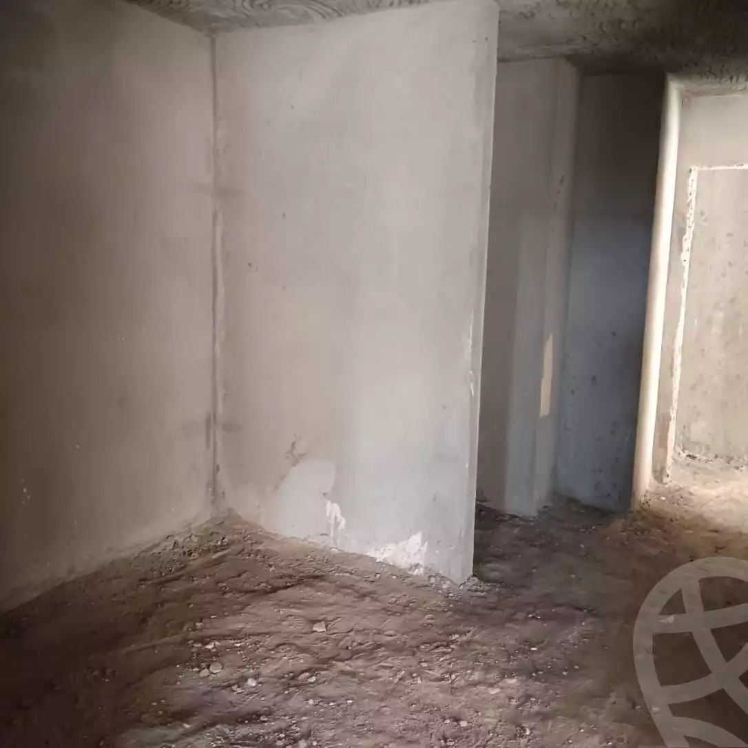 https://aqarmap.com.eg/en/listing/5418367-for-sale-cairo-new-cairo-compounds-el-ashrafia