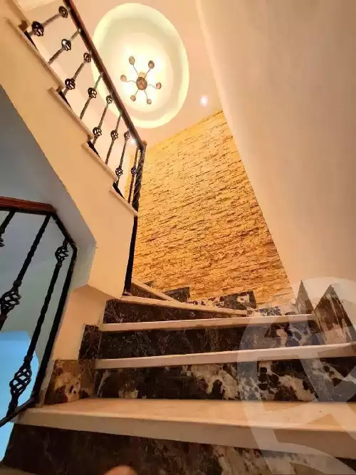 https://aqarmap.com.eg/en/listing/5640319-for-sale-cairo-new-cairo-madinaty-lmntq-lkhms-fylt-group-18