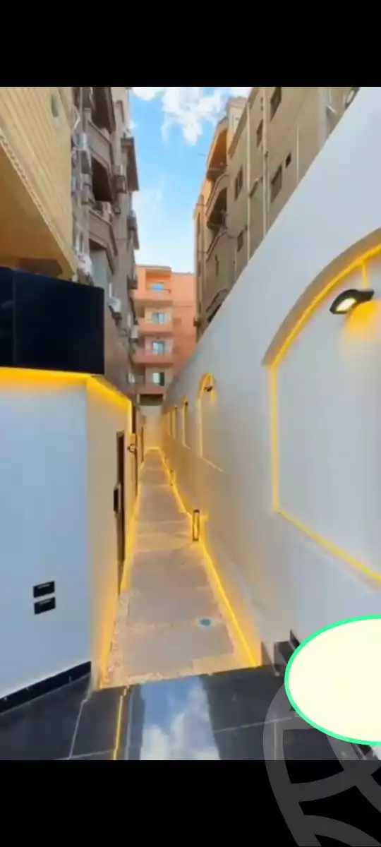 https://aqarmap.com.eg/en/listing/5640368-for-sale-cairo-6th-of-october-el-ahyaa-neighborhood-1st-eighth-neighborhood