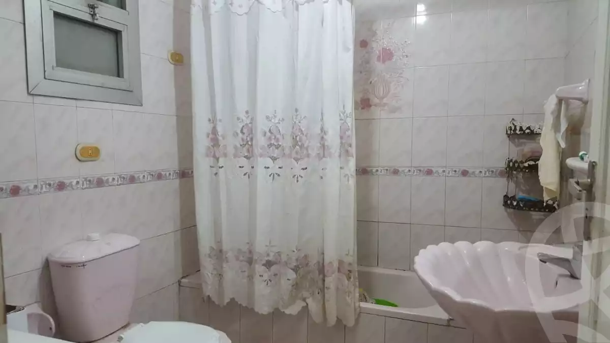 https://aqarmap.com.eg/en/listing/5641949-for-rent-cairo-ain-shams-ain-shams-el-sharkia-genenat-el-sherif-st