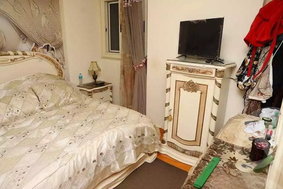 https://aqarmap.com.eg/en/listing/5642966-for-sale-alexandria-camp-cesar