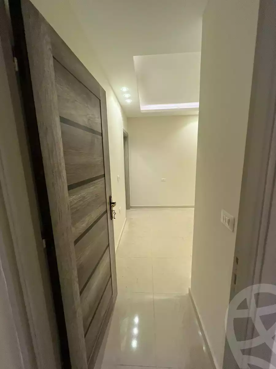 https://aqarmap.com.eg/en/listing/5645401-for-sale-cairo-6th-of-october-el-ahyaa-neighborhood-3rd-omar-ibn-el-khattab-st