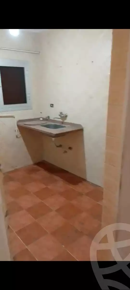 https://aqarmap.com.eg/ar/listing/5646316-for-sale-cairo-ain-shams-ain-shams-el-sharkia-el-eshrein-stt