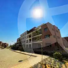 https://aqarmap.com.eg/en/listing/5646607-for-sale-cairo-new-cairo-compounds-district-5
